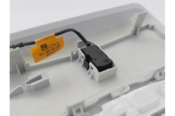 Recambio de luz interior techo para peugeot 2008 1.2 access referencia OEM IAM 96744413PR   Recambio de luz interior techo para peugeot 2008 1.2 access referencia OEM IAM 96744413PR