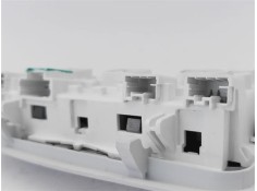 Recambio de luz interior techo para peugeot 2008 1.2 access referencia OEM IAM 96744413PR  