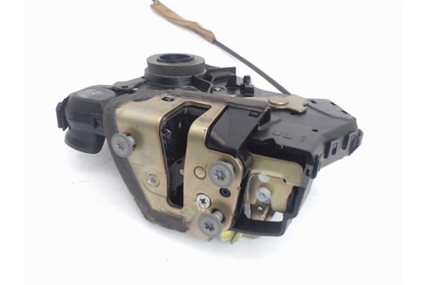 Recambio de cierre electromagnetico delantero izquierdo para toyota corolla verso (r1) 1.8 sol referencia OEM IAM 6904002152  
