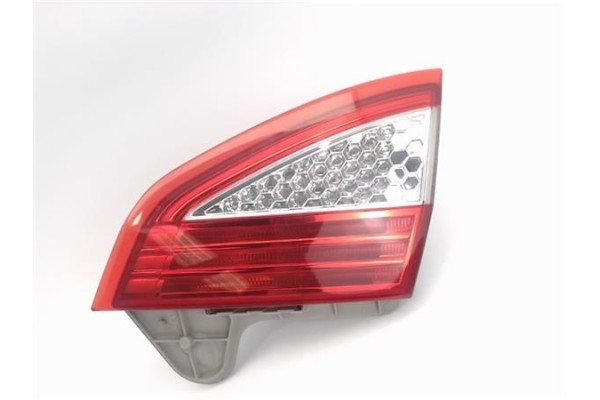 Recambio de piloto porton trasero derecho para ford mondeo iv 2.0 tdci referencia OEM IAM   