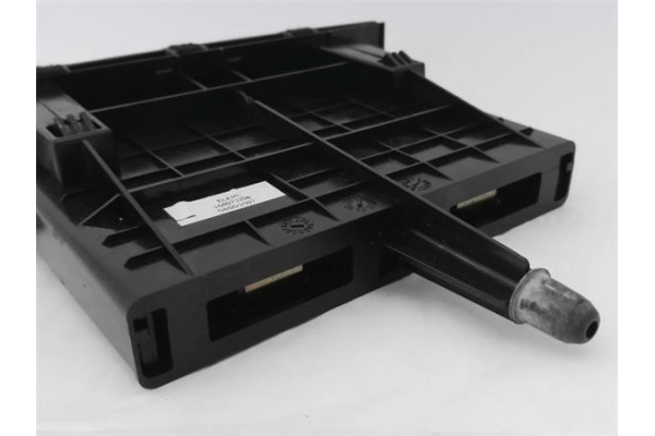 Recambio de portaobjetos consola central para alfa romeo gt (125) 1.9 jtd referencia OEM IAM 156073298  