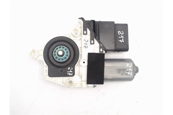 Recambio de motor elevalunas trasero derecho para seat altea (5p1) referencia OEM IAM 3C0959704D C12696-101/995915-570 