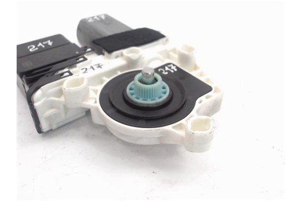Recambio de motor elevalunas trasero derecho para seat altea (5p1) referencia OEM IAM 3C0959704D C12696-101/995915-570 