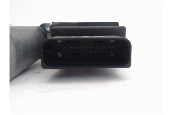 Recambio de motor elevalunas trasero derecho para seat leon (1p1) referencia OEM IAM (1K0959704N) (973624-106) (983600-334)  