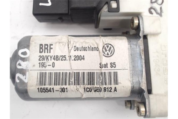 Recambio de motor elevalunas trasero derecho para seat leon (1m1) referencia OEM IAM 1C0959812A 105407-301  Recambio de motor elevalunas trasero derecho para seat leon (1m1) referencia OEM IAM 1C0959812A 105407-301