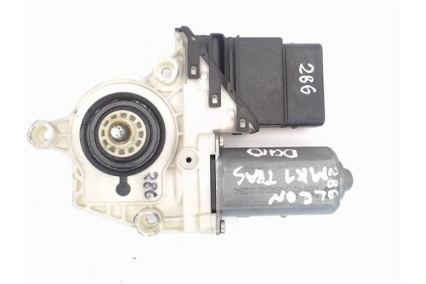 Recambio de motor elevalunas trasero derecho para seat leon (1m1) referencia OEM IAM 1C0959812A 105407-301 