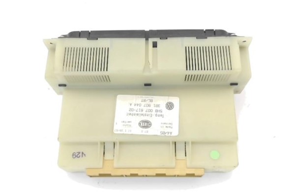 Recambio de mandos climatizador para volkswagen passat berlina (3b2) 1.8 básico referencia OEM IAM 3B1907044A  