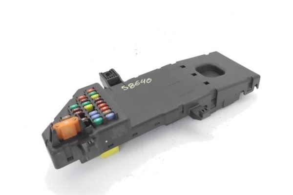 Recambio de caja fusibles/rele para saab 9-3 berlina 1.9 tid referencia OEM IAM 12757999  