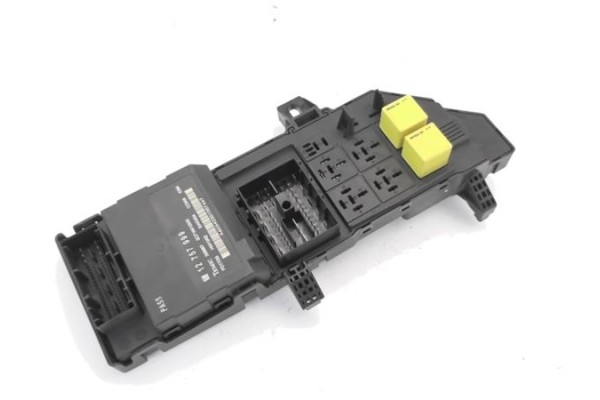 Recambio de caja fusibles/rele para saab 9-3 berlina 1.9 tid referencia OEM IAM 12757999  
