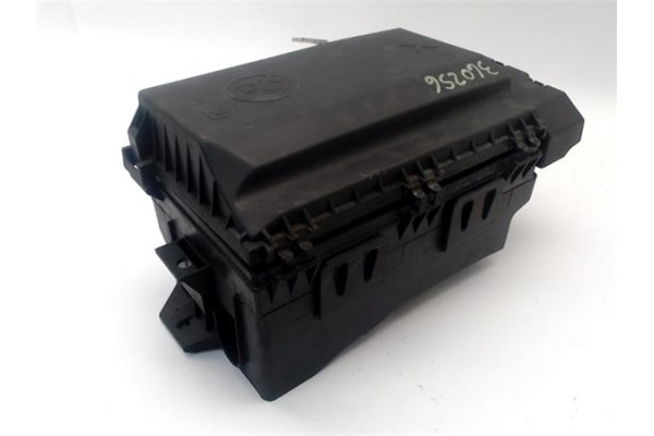 Recambio de caja reles para opel astra j 1.6 referencia OEM IAM 39065971 13449203 