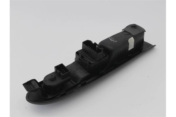 Recambio de mando elevalunas delantero izquierdo para renault clio ii fase i (b/cb0) 1.5 dci (b/cb07) referencia OEM IAM 8200084