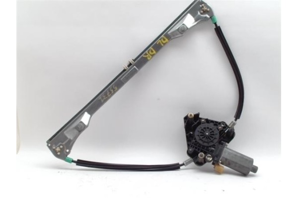 Recambio de elevalunas electrico delantero derecho para renault clio ii (xbo) 1.4 75cv referencia OEM IAM 77008422  
