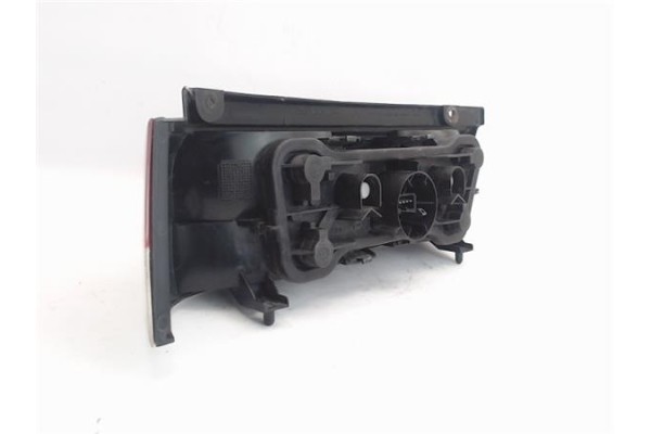 Recambio de piloto trasero derecho para suzuki swift berlina (sf/ea) 1.3 referencia OEM IAM 23260402 3565080EA1 