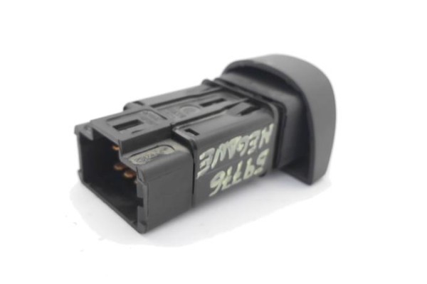 Recambio de interruptor luces emergencia para renault megane i (ba0/1_) 1.4 16v (ba0d, ba1h, ba0w, ba10) referencia OEM IAM 7700