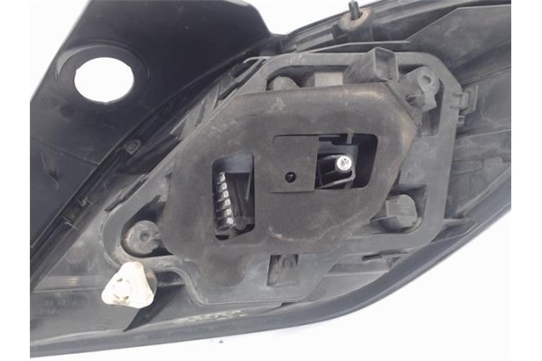 Recambio de piloto trasero izquierdo para opel astra h gtc 1.9 cdti referencia OEM IAM   