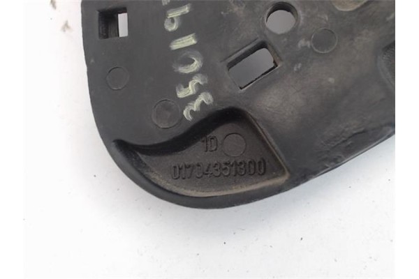 Recambio de retrovisor derecho para piaggio (vespa) porter pick-up referencia OEM IAM 1d01704351300  