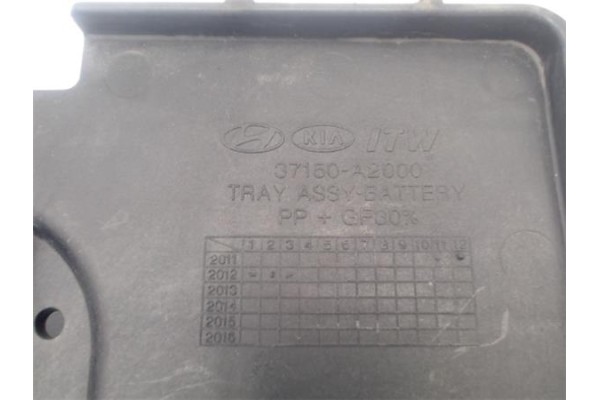 Recambio de soporte bateria para kia ceed (jd) 1.4 concept referencia OEM IAM 37150A2000  