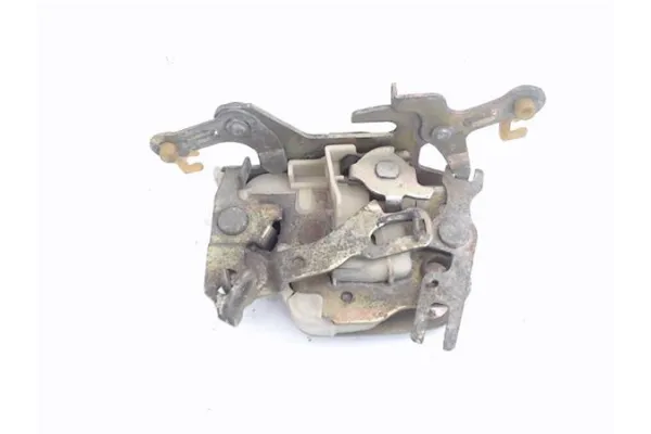Recambio de cierre electromagnetico trasero derecho para nissan patrol station wagon (w260) 2.8 d 4x4 referencia OEM IAM 8250205