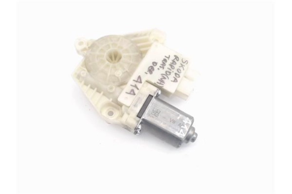 Recambio de motor elevalunas trasero derecho para skoda rapid (nh) referencia OEM IAM (5JA959812F) (A65635-111) (A68549-111) 