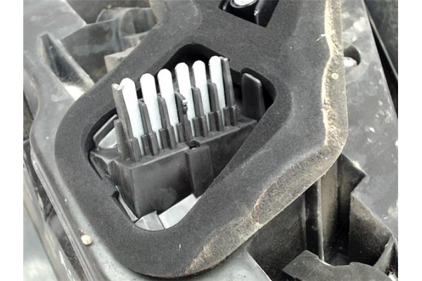 Recambio de piloto trasero derecho para opel astra h berlina referencia OEM IAM 24-451-837 008653-02 