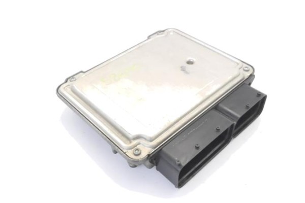 Recambio de centralita para saab 9-3 berlina 1.9 tid referencia OEM IAM 281012247  