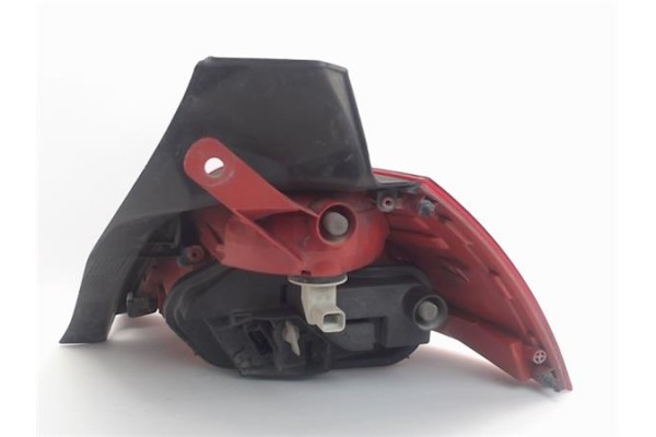 Recambio de piloto trasero izquierdo para renault megane ii (bm0/1_, cm0/1_) 1.9 dci referencia OEM IAM 8200413216 2232228 