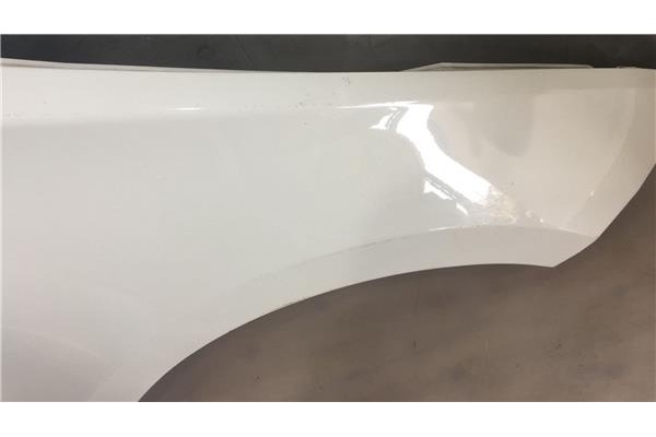 Recambio de aleta delantero derecha para bmw serie 1 berlina (e81/e87) 118d referencia OEM IAM 41357133228 L00177 41357135679 , 
