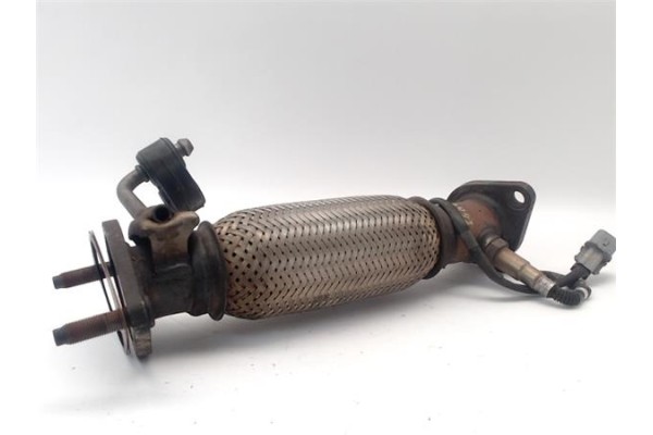 Recambio de tubo escape central para kia ceed (jd) 1.4 concept referencia OEM IAM 28600A2000  