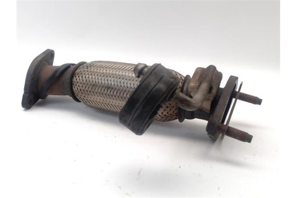 Recambio de tubo escape central para kia ceed (jd) 1.4 concept referencia OEM IAM 28600A2000  