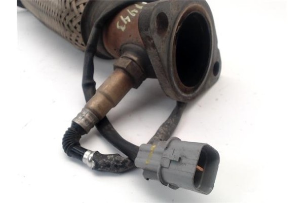 Recambio de tubo escape central para kia ceed (jd) 1.4 concept referencia OEM IAM 28600A2000  