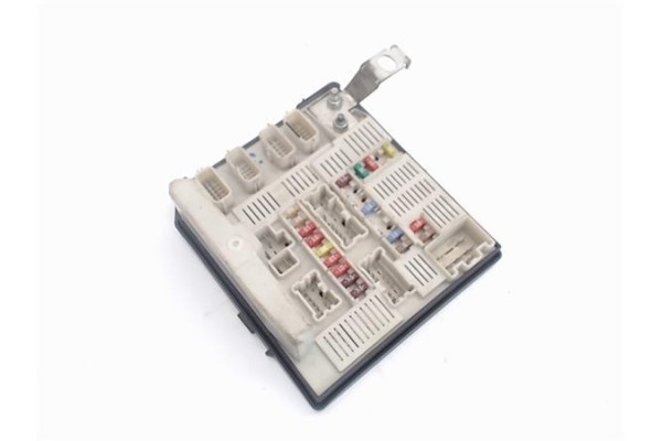 Recambio de caja fusibles/rele para renault megane ii (bm0/1_, cm0/1_) 1.5 dci referencia OEM IAM 8200481866 519158091 