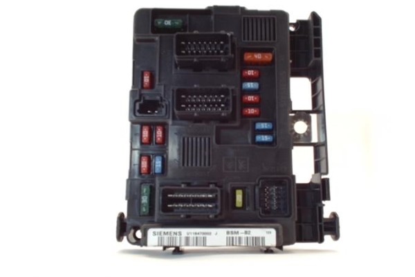 Recambio de caja fusibles/rele para peugeot partner furgón (5) 2.0 hdi referencia OEM IAM 965061858000 U118470002J 