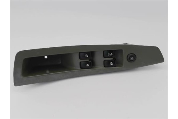 Recambio de mando elevalunas delantero izquierdo para chevrolet nubira wagon 2.0 cdx referencia OEM IAM 612W21000  
