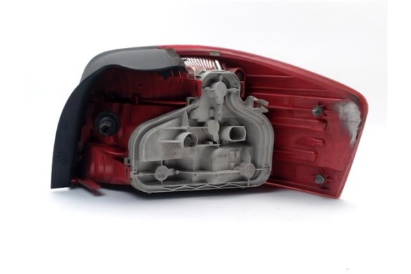 Recambio de piloto trasero derecho para audi a3 (8p1) 2.0 tdi 16v referencia OEM IAM 8P0945257  