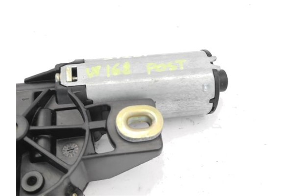 Recambio de motor limpiaparabrisas trasero para mercedes-benz clase a (bm 168) 1.9 190 (168.032) referencia OEM IAM A1688200442 