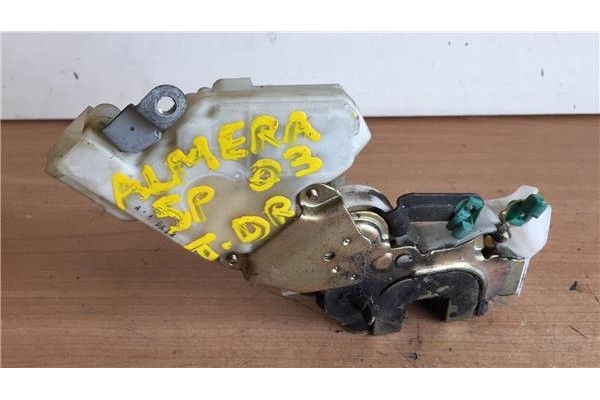 Recambio de cierre electromagnetico trasero derecho para nissan almera (n16/e)(2000) 1.5 acenta [1,5 ltr. - 60 kw dci turbodiese