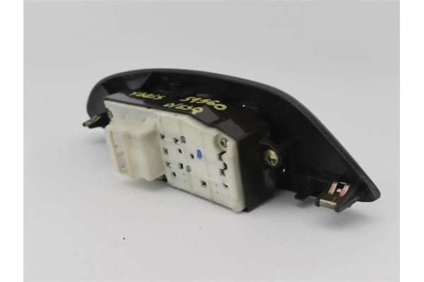 Recambio de mando elevalunas delantero izquierdo para toyota yaris (ncp1/nlp1/scp1) 1.4 d-4d referencia OEM IAM 848200D040  