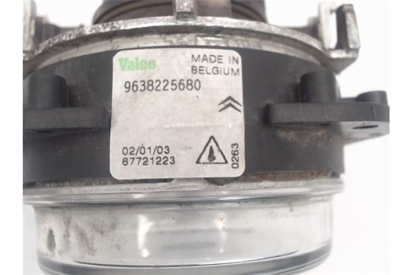 Recambio de faro antiniebla para citroen berlingo referencia OEM IAM 9638225680 67721223 