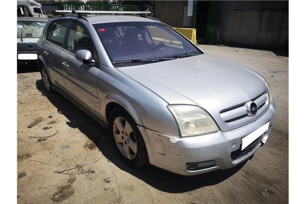opel signum del año 2004