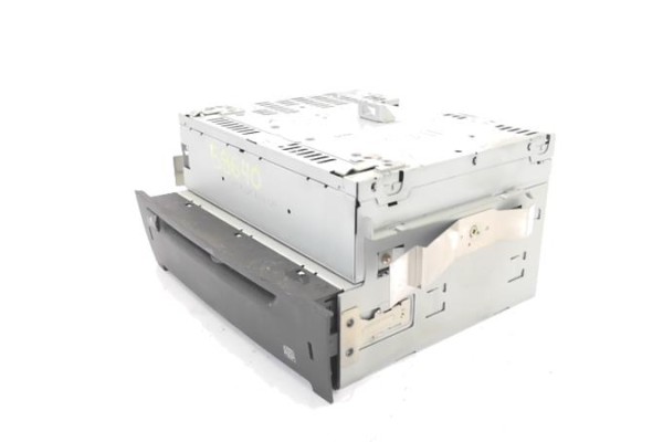 Recambio de radio / cd para saab 9-3 berlina 1.9 tid referencia OEM IAM 12758077 12758074 