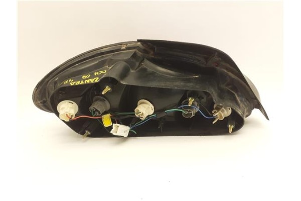 Recambio de piloto trasero derecho para hyundai lantra berlina (rd) 1.6 gls referencia OEM IAM   