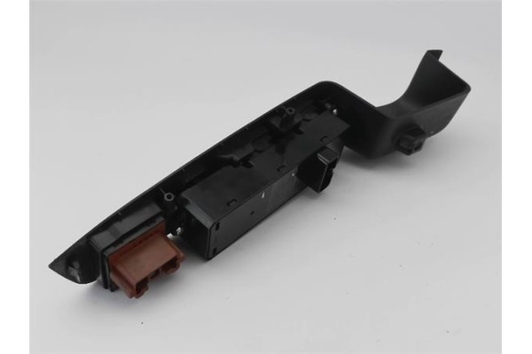 Recambio de mando elevalunas delantero izquierdo para mitsubishi outlander (cw0) 2.0 di-d intense referencia OEM IAM 8608A060  