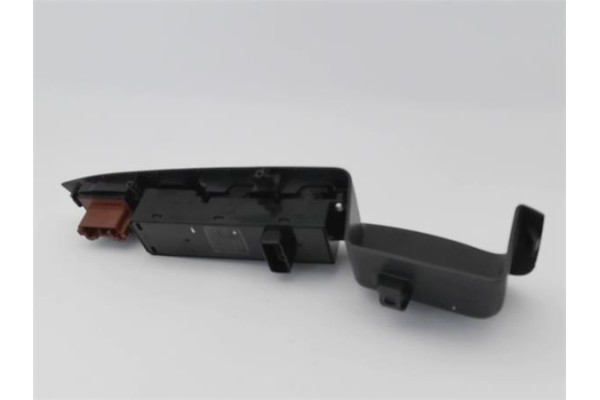 Recambio de mando elevalunas delantero izquierdo para mitsubishi outlander (cw0) 2.0 di-d intense referencia OEM IAM 8608A060  