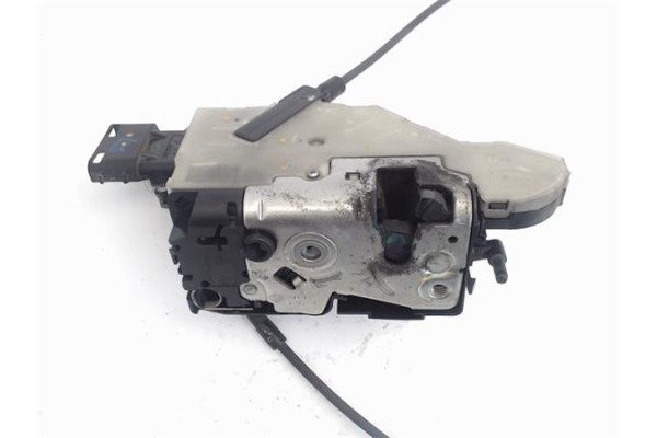Recambio de cierre electromagnetico delantero derecho para peugeot 207 1.6 confort referencia OEM IAM 24097816 24095816 