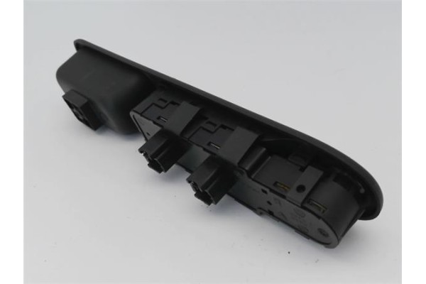Recambio de mando elevalunas delantero izquierdo para peugeot 307 break (3e) 2.0 hdi 90 referencia OEM IAM 6554KT  