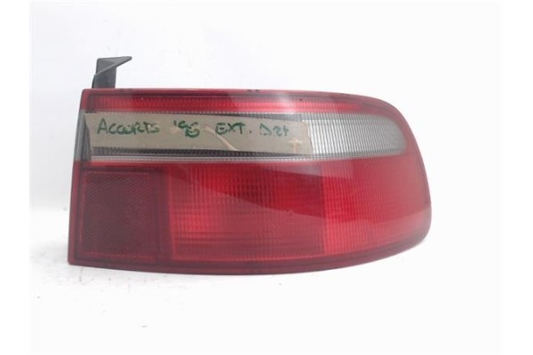 Recambio de piloto trasero derecho para honda accord berlina (cc/ce) referencia OEM IAM 23623400  