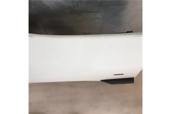 Recambio de aleta delantero izquierda para fiat i scudo (222) 1.9 d basis kasten referencia OEM IAM 9467000988  