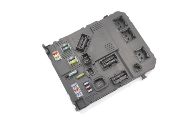 Recambio de caja fusibles/rele para peugeot 407 sw 2.0 hdi 135 referencia OEM IAM 9655708380 6500J5 