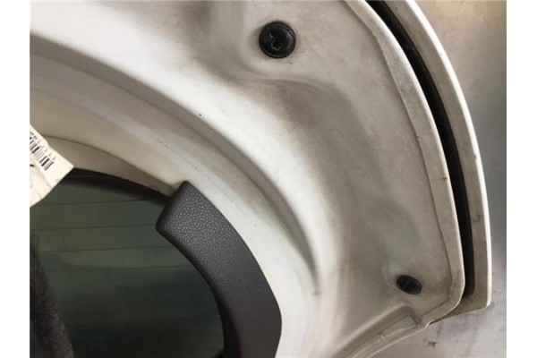 Recambio de porton trasero para ford fiesta (cnn) 1.5 trend referencia OEM IAM 1763986 2565710 