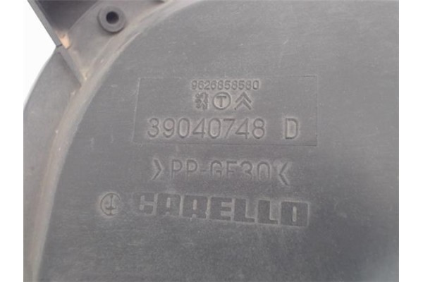 Recambio de faro antiniebla derecho para citroen xantia berlina referencia OEM IAM  39040748 